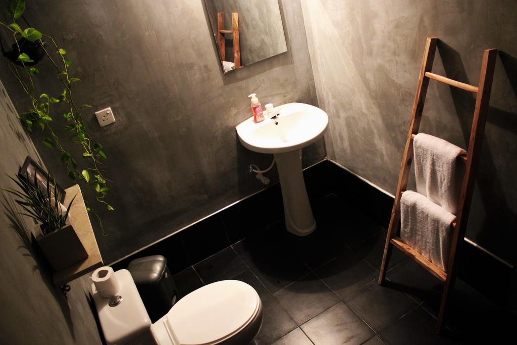 The Courtyard Villa Сигирия Экстерьер фото